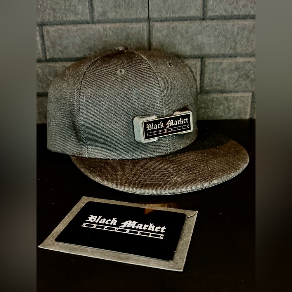 BRAND NEW- Black CUSTOM Snap Back Cap - Picture 3 of 3